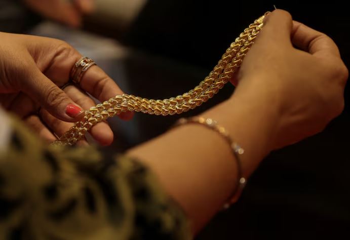 Indian banks resume bullion imports